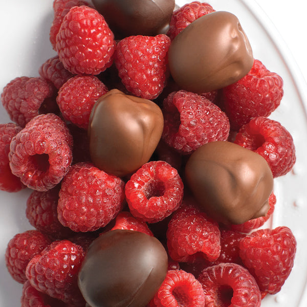 PRE-ORDER! Fresh Dipped Raspberries - 12 PC